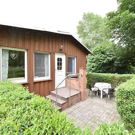 Quaint Bungalow Near Insel Poel With Garden Exterior photo