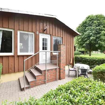 Quaint Bungalow Near Insel Poel With Garden Exterior photo