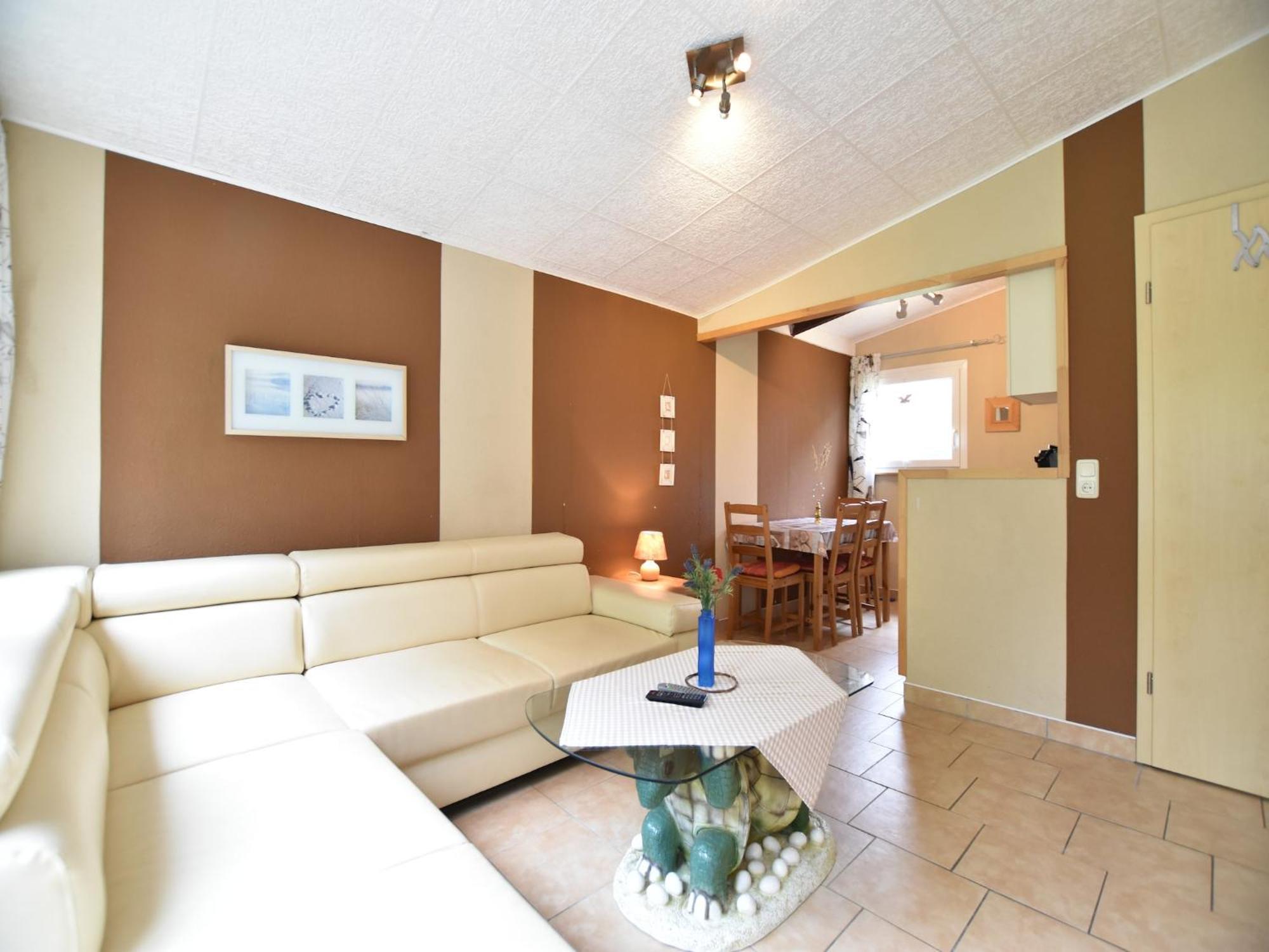 Quaint Near With Garden * Poel